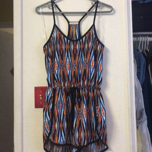 Vibrant colors patterned romper - Picture 1 of 4
